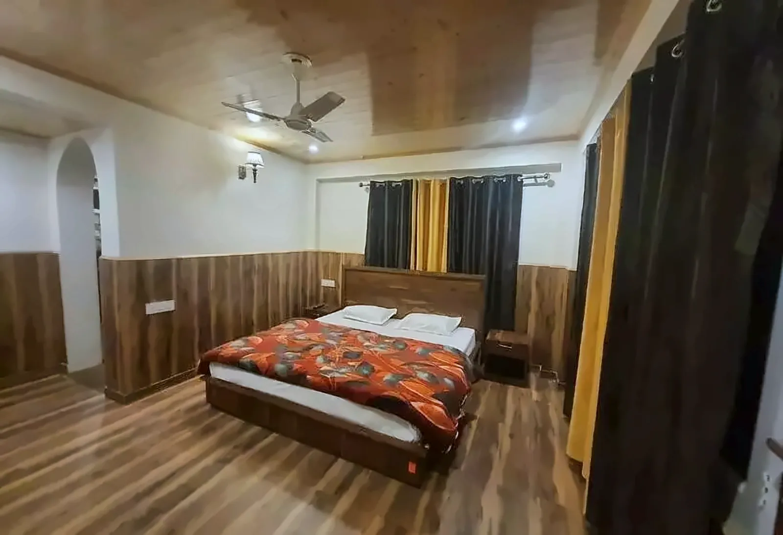 A double room at Gayatri Lodge